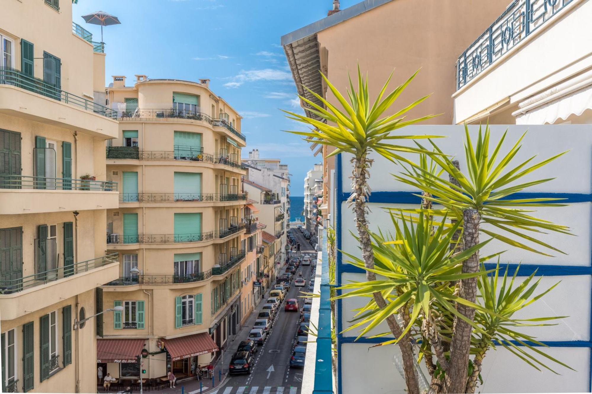 Appartement With Large Terrace Sea View 4th Floor