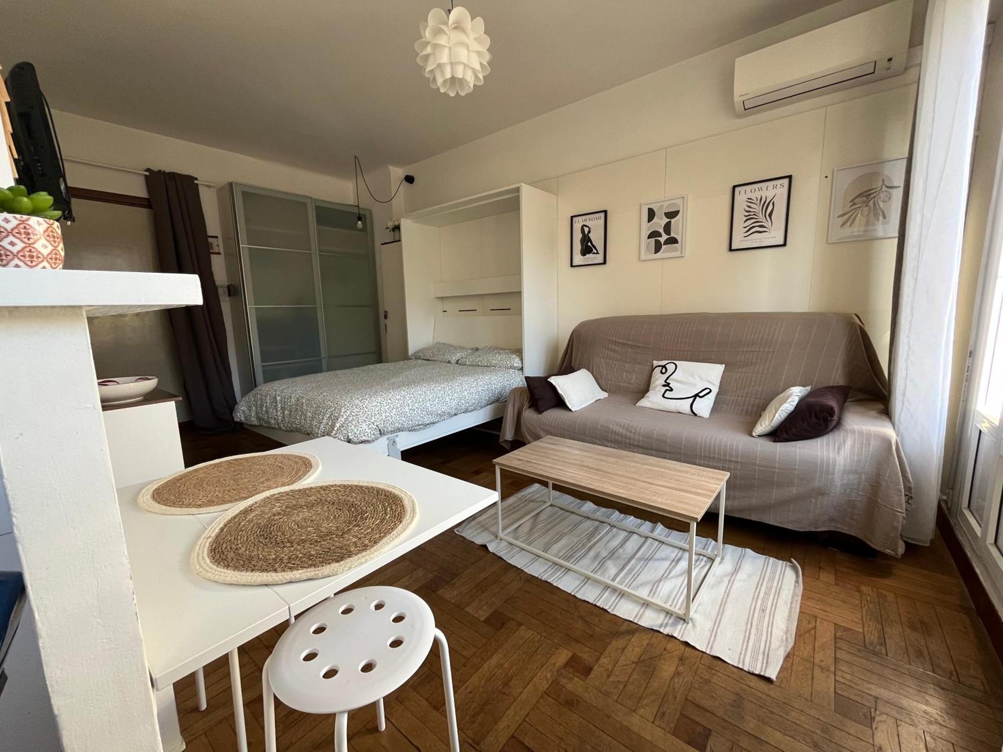 With Large Terrace Sea View 4th Floor Appartement